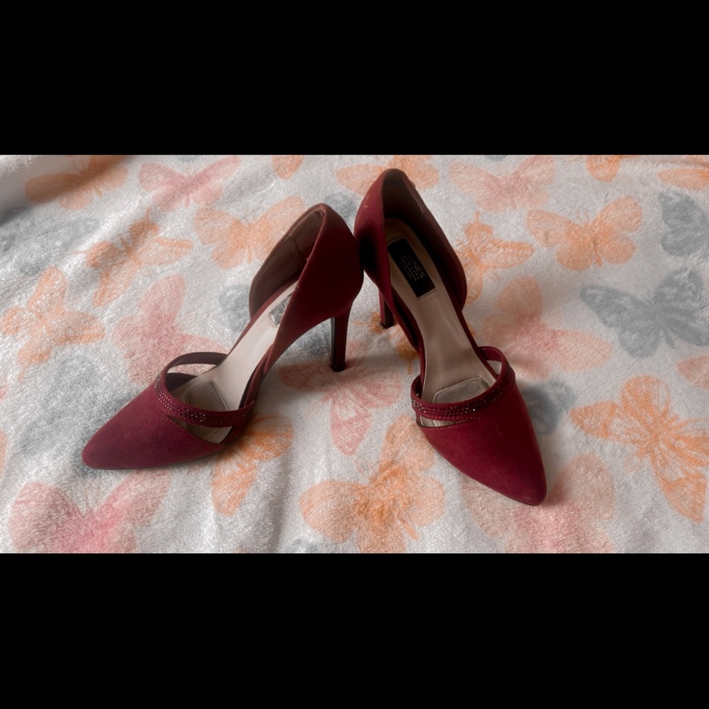 Jones New York, size 5, wine color ☺️